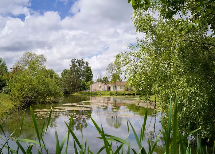 Village de vacances Village Passion L'emeraude 3*